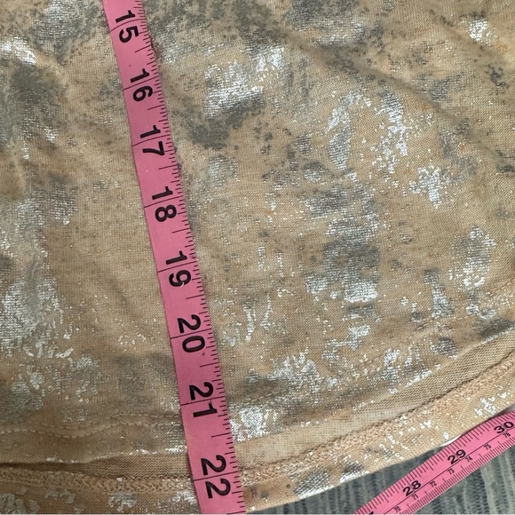 NWT H&M pink and silver knit shirt XS - Picture 4 of 5